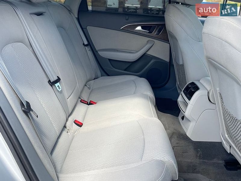 Седан Audi A6 2012 в Ровно
