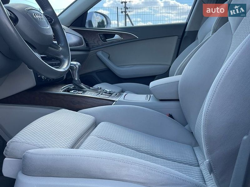 Седан Audi A6 2012 в Ровно