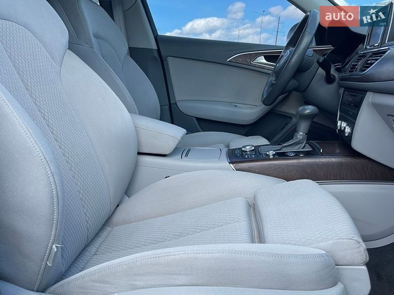 Седан Audi A6 2012 в Ровно