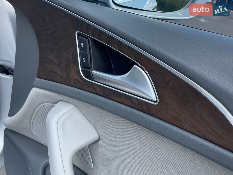 Седан Audi A6 2012 в Ровно