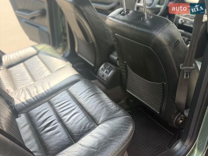 Седан Audi A6 2001 в Баре