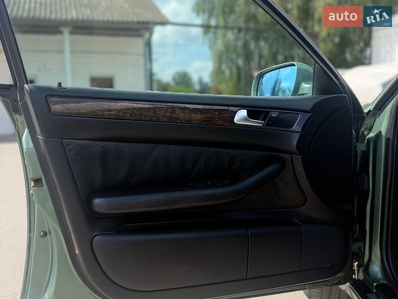 Седан Audi A6 2001 в Баре