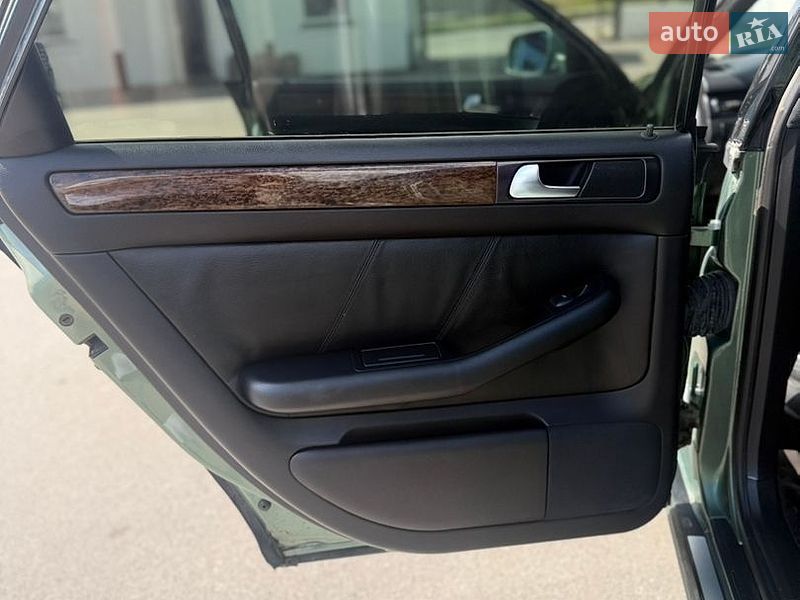 Седан Audi A6 2001 в Баре