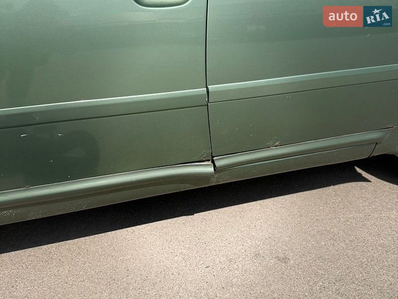 Седан Audi A6 2001 в Баре
