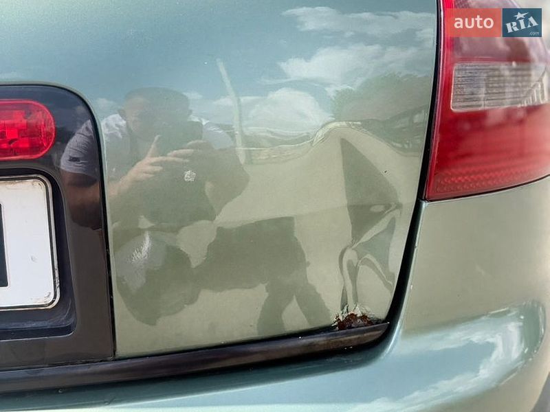Седан Audi A6 2001 в Баре