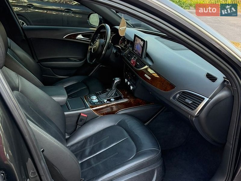 Седан Audi A6 2015 в Рівному