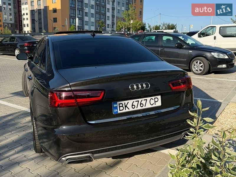 Седан Audi A6 2015 в Рівному