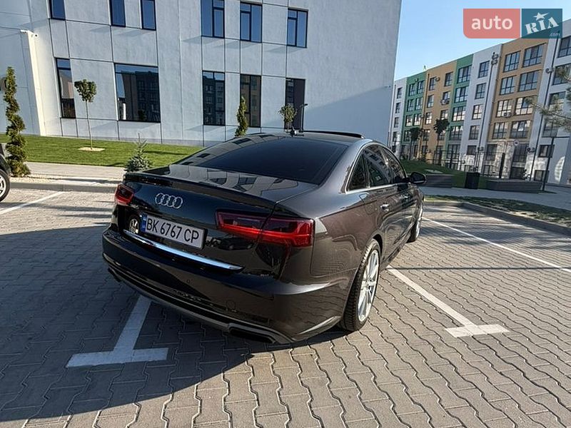 Седан Audi A6 2015 в Рівному