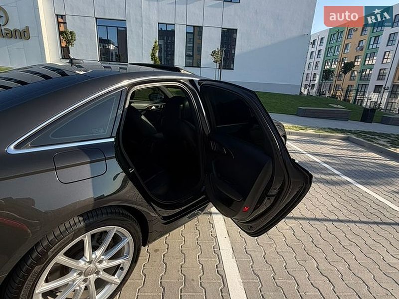 Седан Audi A6 2015 в Рівному