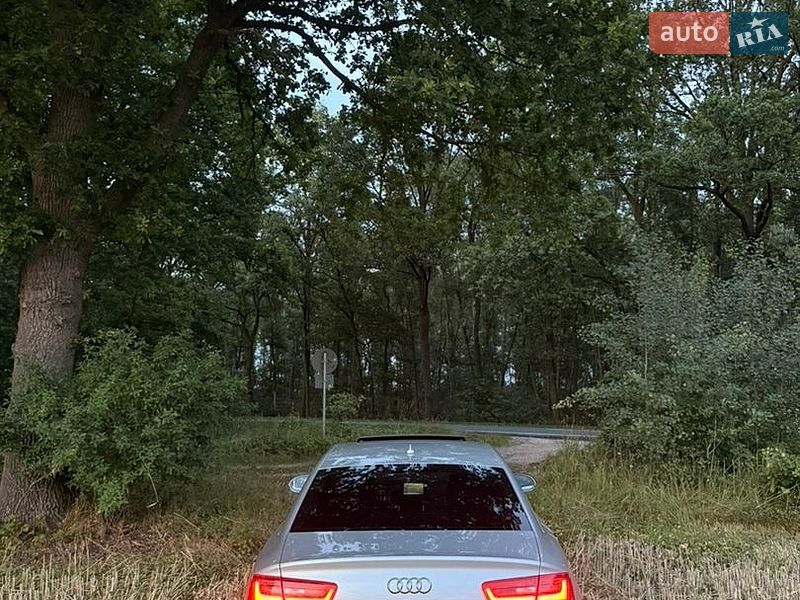 Седан Audi A6 2012 в Ровно