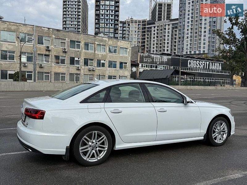 Седан Audi A6 2016 в Киеве