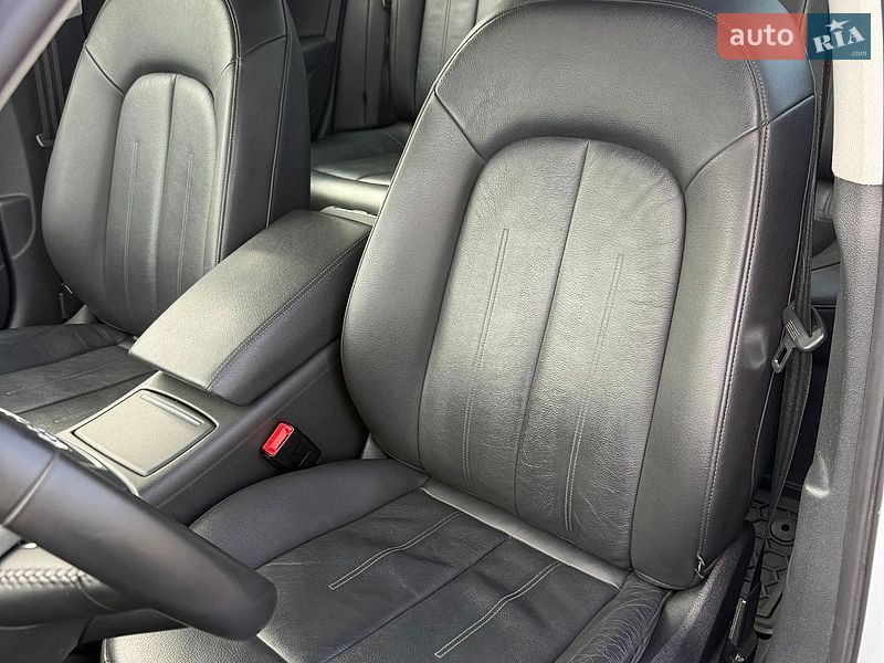 Седан Audi A6 2016 в Киеве