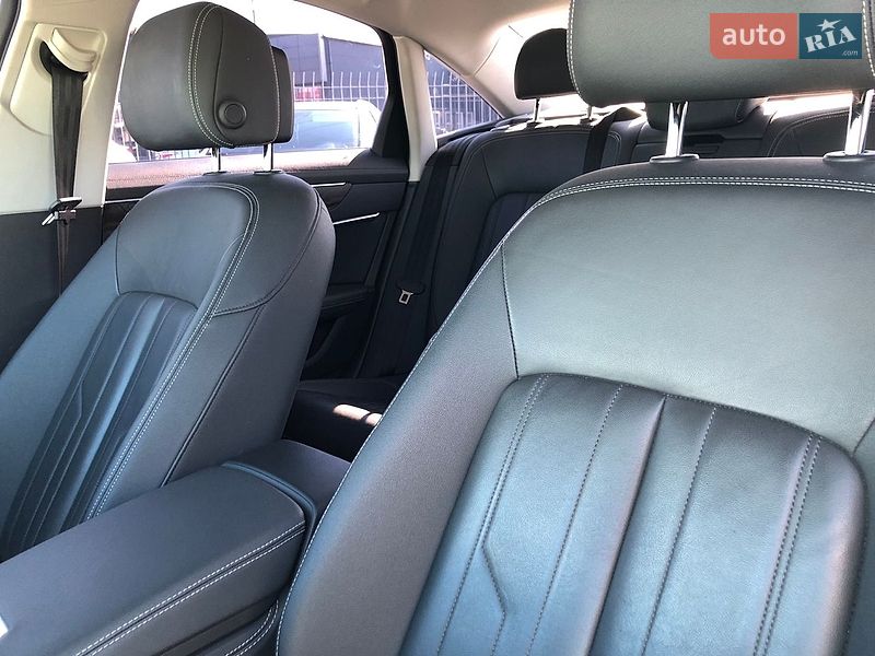 Седан Audi A6 2018 в Киеве