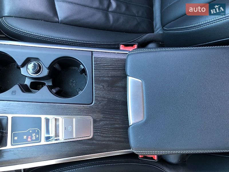 Седан Audi A6 2018 в Киеве