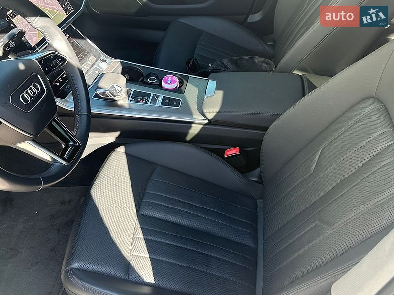 Седан Audi A6 2019 в Ровно