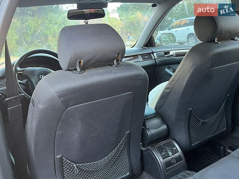 Седан Audi A6 1999 в Каневі