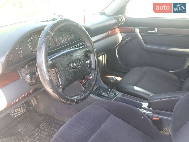 Седан Audi A6 1995 в Калуше