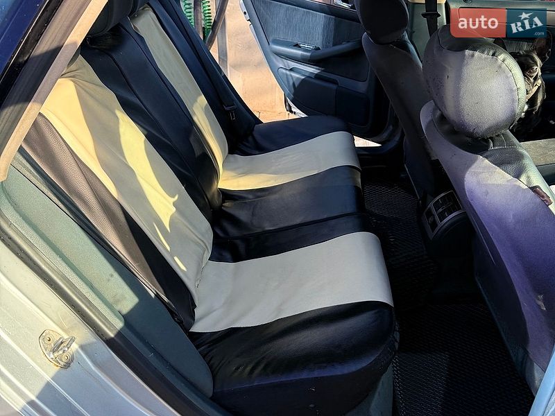 Седан Audi A6 2000 в Рівному