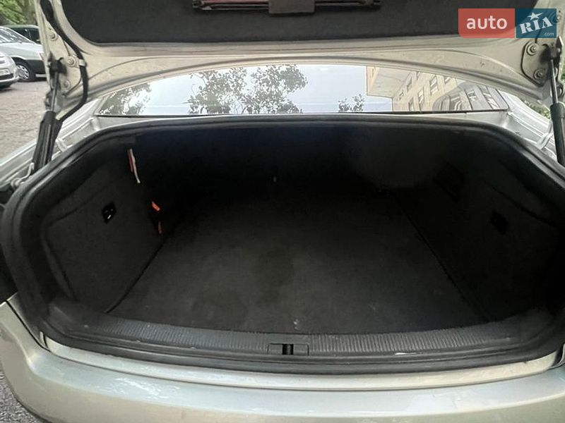 Седан Audi A6 1999 в Черкасах