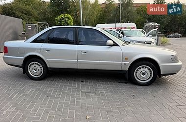 Седан Audi A6 1995 в Каменец-Подольском