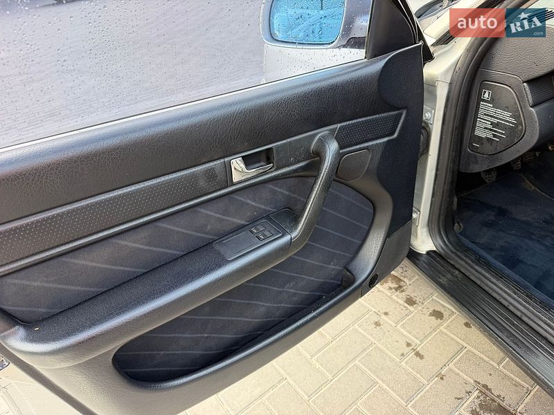 Седан Audi A6 1995 в Каменец-Подольском