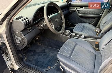 Седан Audi A6 1995 в Каменец-Подольском