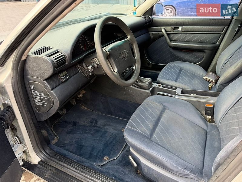 Седан Audi A6 1995 в Каменец-Подольском
