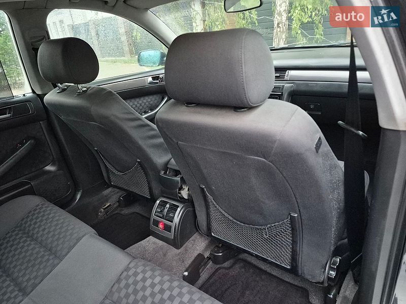 Седан Audi A6 2001 в Черновцах