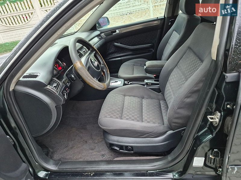 Седан Audi A6 2001 в Черновцах