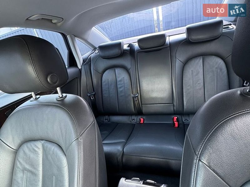 Седан Audi A6 2015 в Мукачево