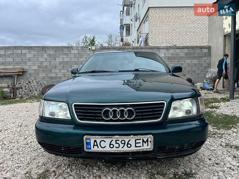 Седан Audi A6 1997 в Кременце