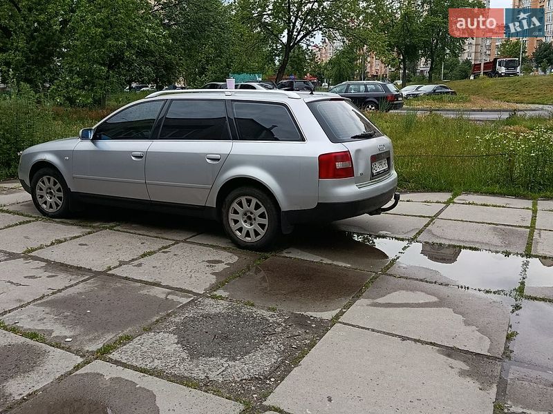 Универсал Audi A6 2000 в Киеве