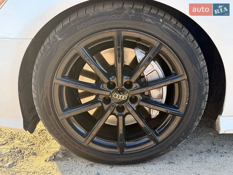 Седан Audi A6 2016 в Киеве