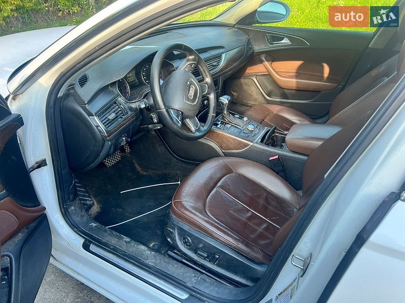 Седан Audi A6 2014 в Дубні