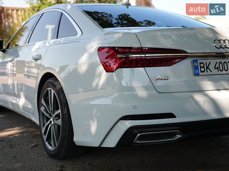 Седан Audi A6 2019 в Рівному
