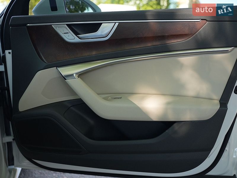 Седан Audi A6 2019 в Рівному