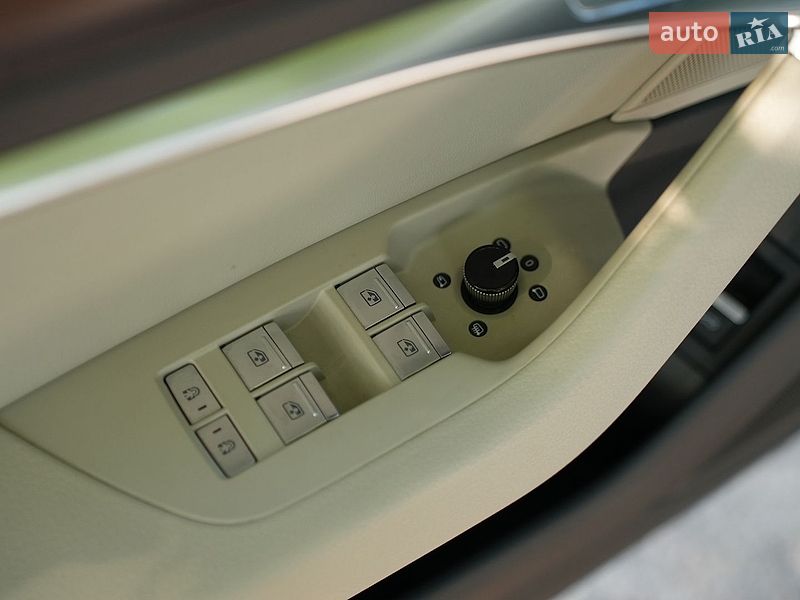 Седан Audi A6 2019 в Рівному