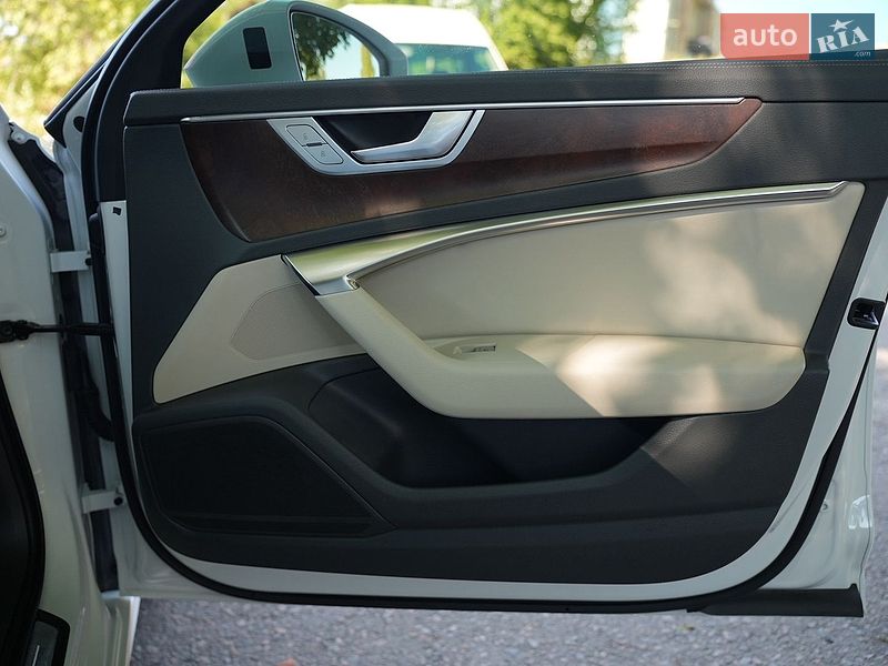 Седан Audi A6 2019 в Рівному
