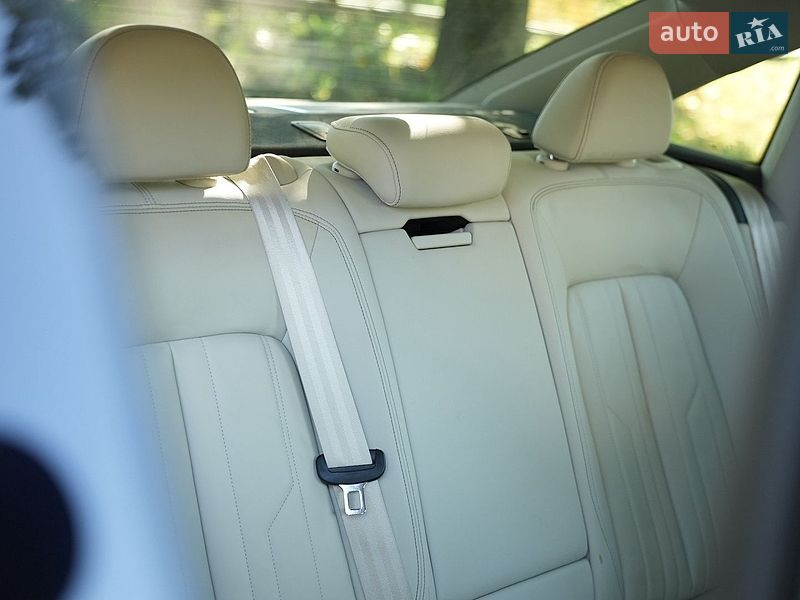 Седан Audi A6 2019 в Рівному