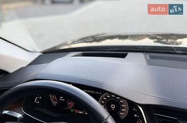 Седан Audi A6 2019 в Львові