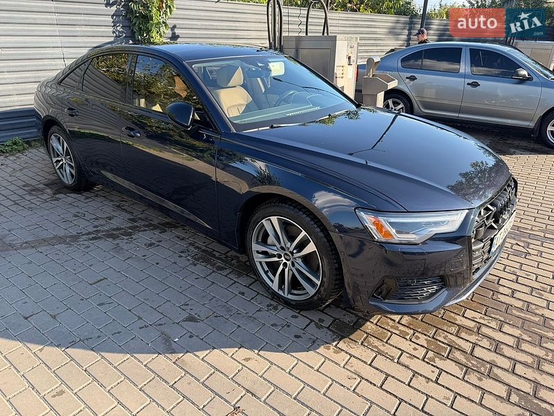 Седан Audi A6 2020 в Ивано-Франковске