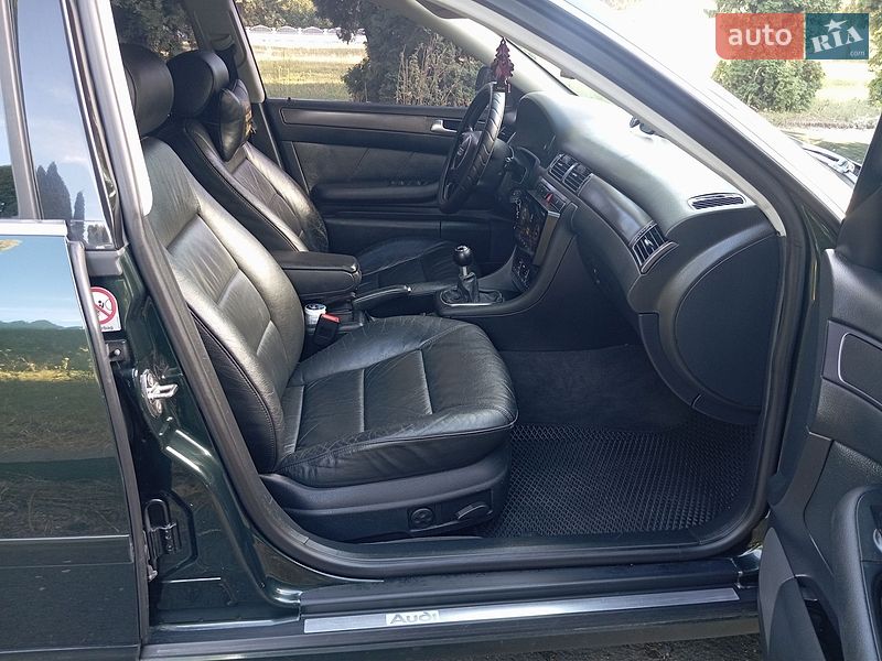 Універсал Audi A6 2003 в Дубні