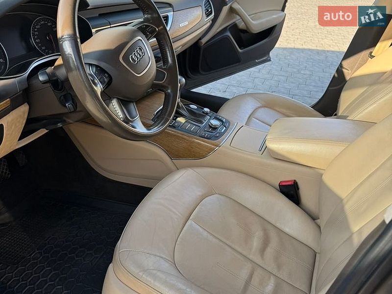 Седан Audi A6 2011 в Ивано-Франковске
