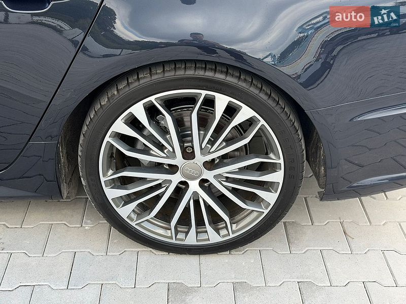 Седан Audi A6 2016 в Дубні