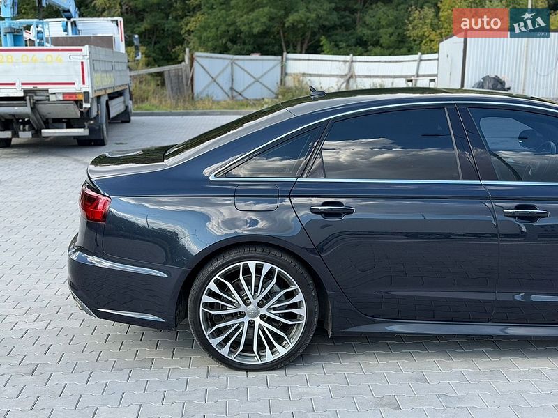 Седан Audi A6 2016 в Дубні