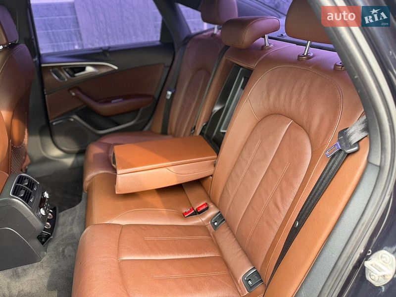 Седан Audi A6 2016 в Дубні