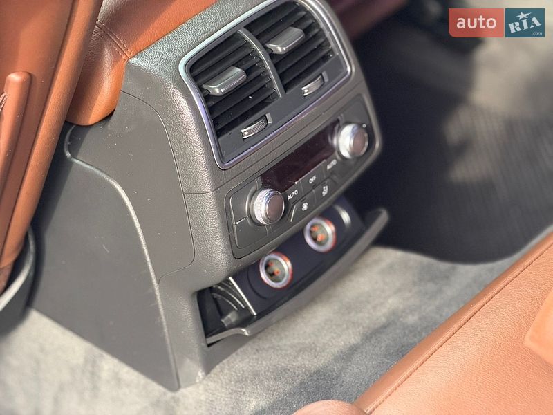 Седан Audi A6 2016 в Дубні