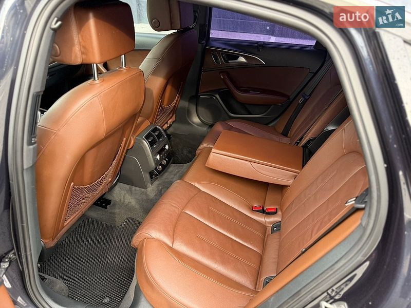Седан Audi A6 2016 в Дубні