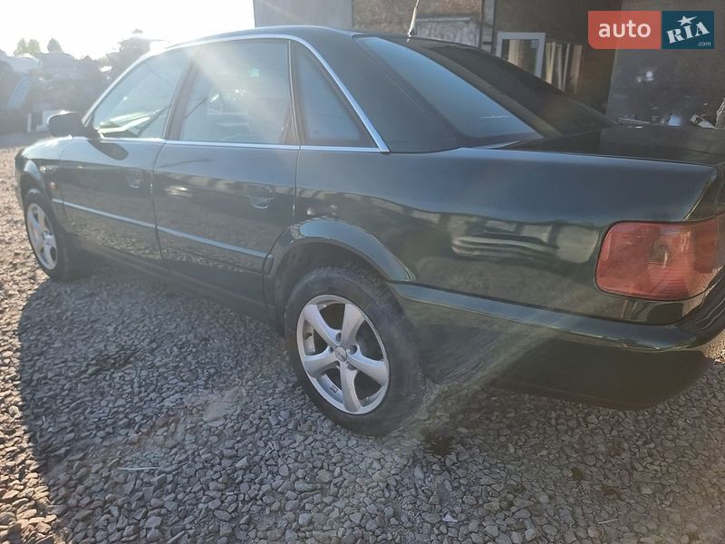 Седан Audi A6 1997 в Кременці