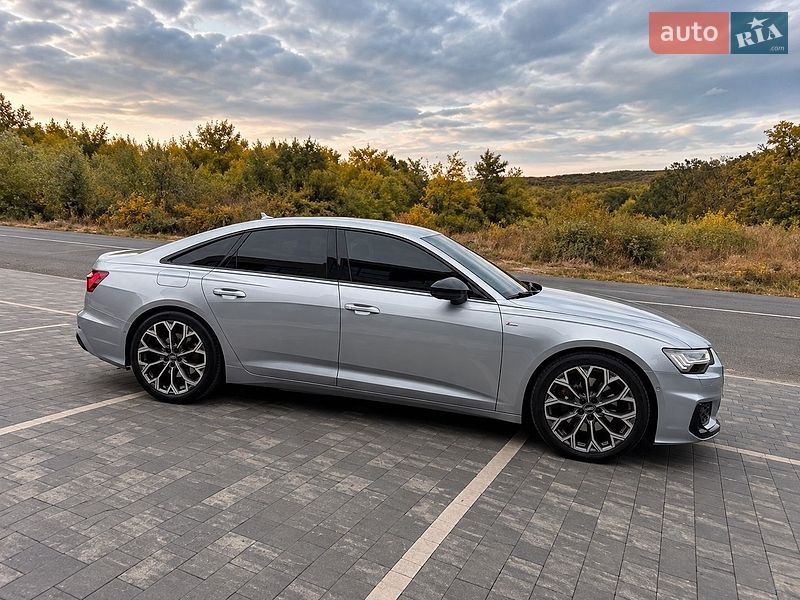 Седан Audi A6 2018 в Ужгороде